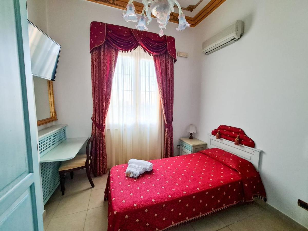Euro Hotel Иглесиас Экстерьер фото